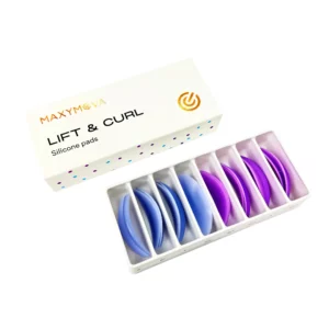 Maxymova Lash Lift Curlers set featuring 8 pairs of hypoallergenic silicone shields in blue and purple, designed for all eye shapes, providing a comfortable fit and unique lifting effects for natural lashes