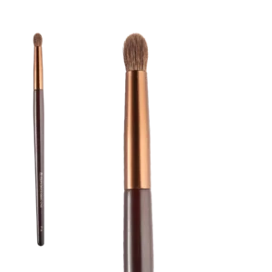 Élan Professional Brush Face No.14 with soft rounded bristles and a rose gold ferrule, perfect for blending powder or cream eyeshadows with precision