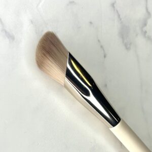 Close-up of the Beauty Brow Blur Brush, featuring ultra-soft synthetic bristles and a sleek silver ferrule, perfect for blending brow products seamlessly